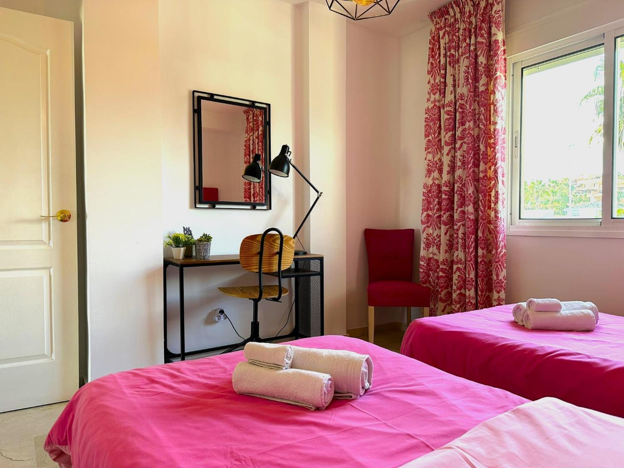 Apartments Bermuda Beach إِستيبونا المظهر الخارجي الصورة