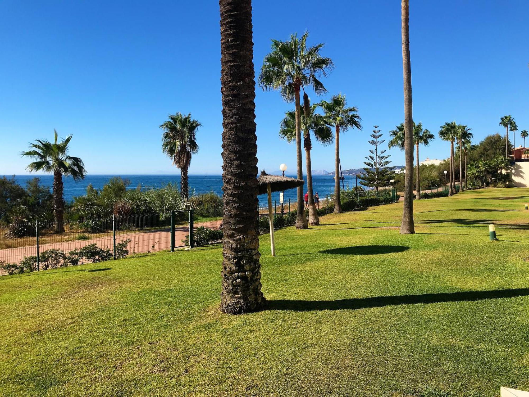 Apartments Bermuda Beach إِستيبونا المظهر الخارجي الصورة